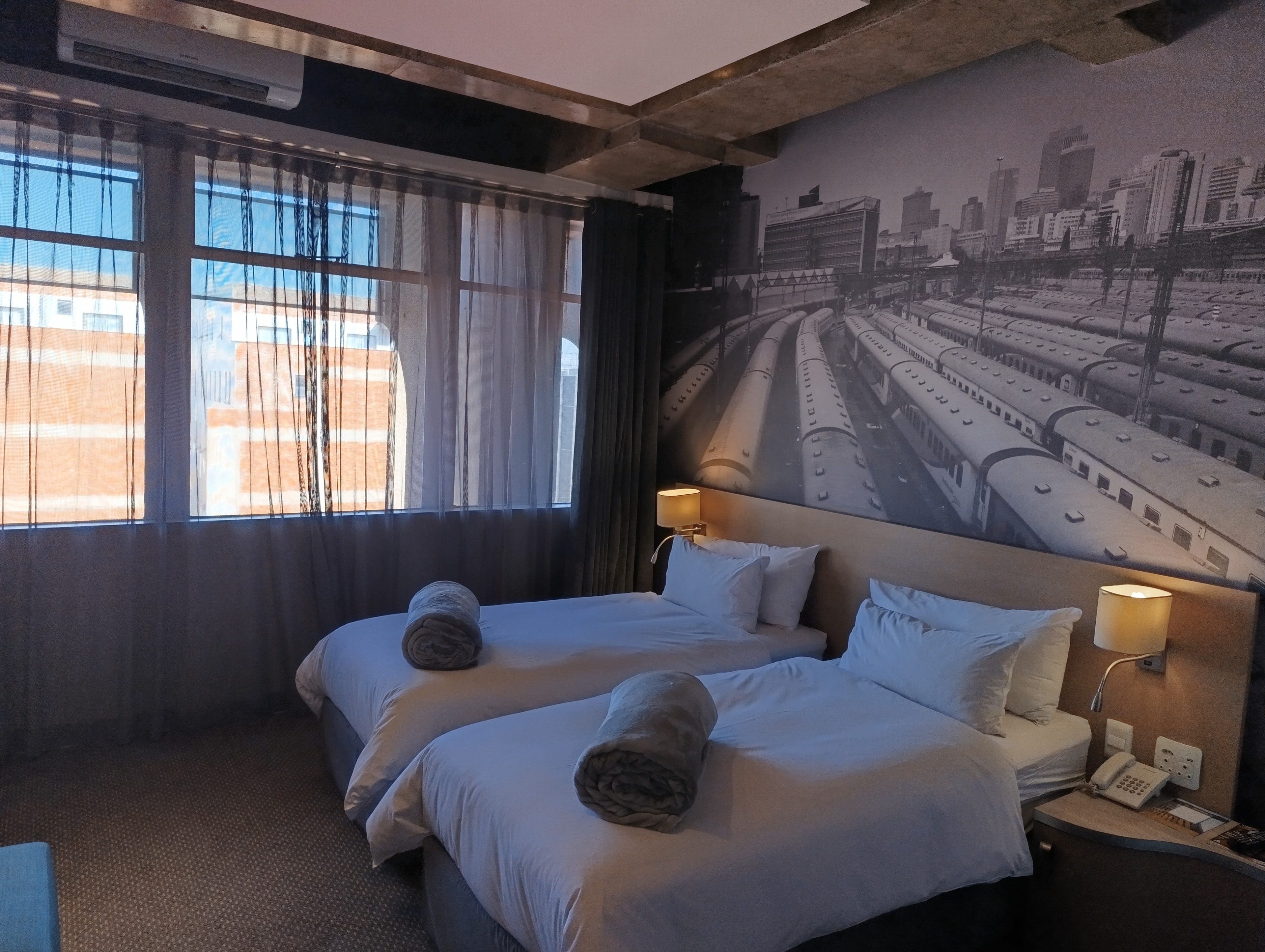 Deluxe Twin - View 1